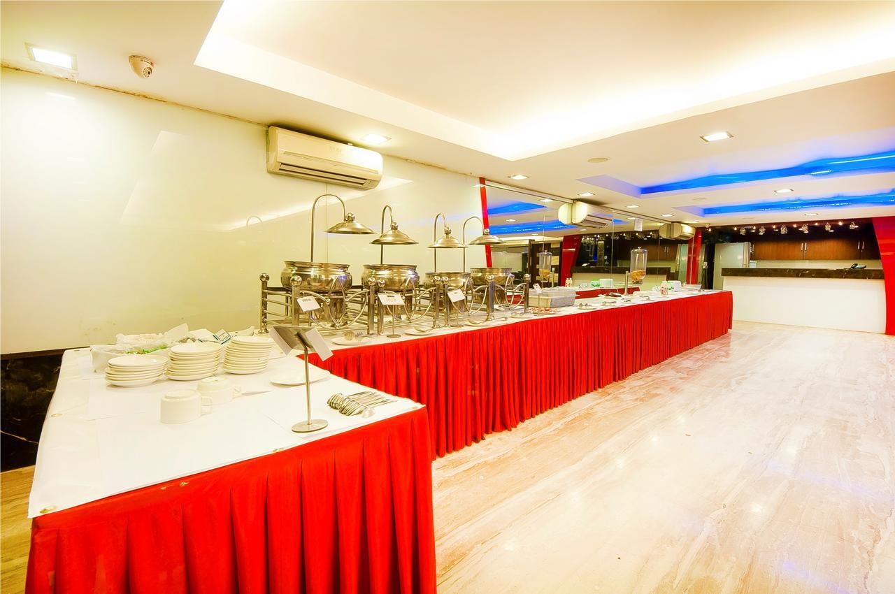 Hotel Amaltas International - Delhi-16 New Delhi Exteriör bild