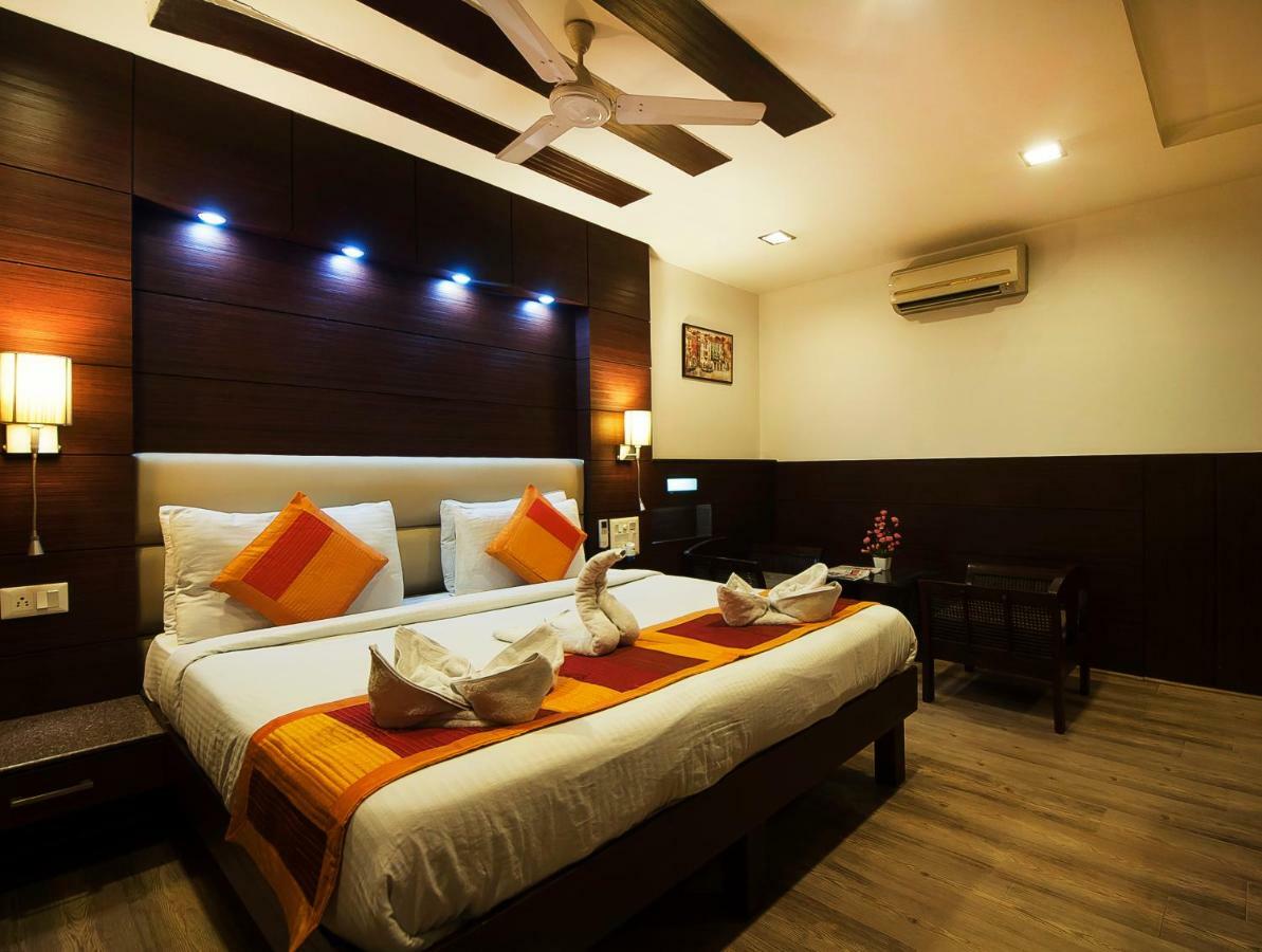 Hotel Amaltas International - Delhi-16 New Delhi Exteriör bild