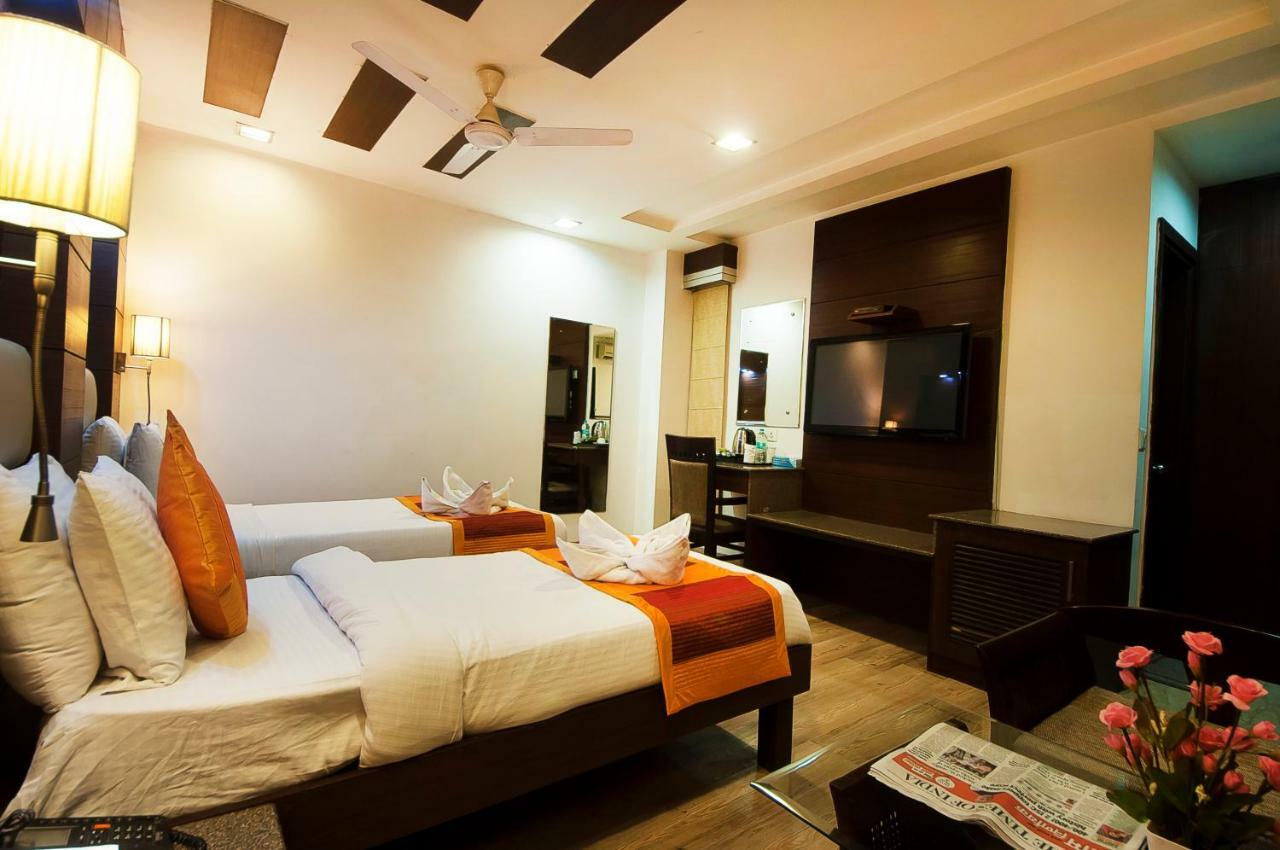Hotel Amaltas International - Delhi-16 New Delhi Exteriör bild
